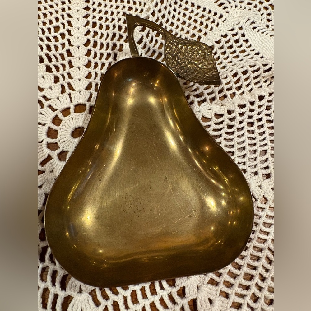 Vintage Brass Apple and Pear Trinket Dishes - Picture 4 of 9